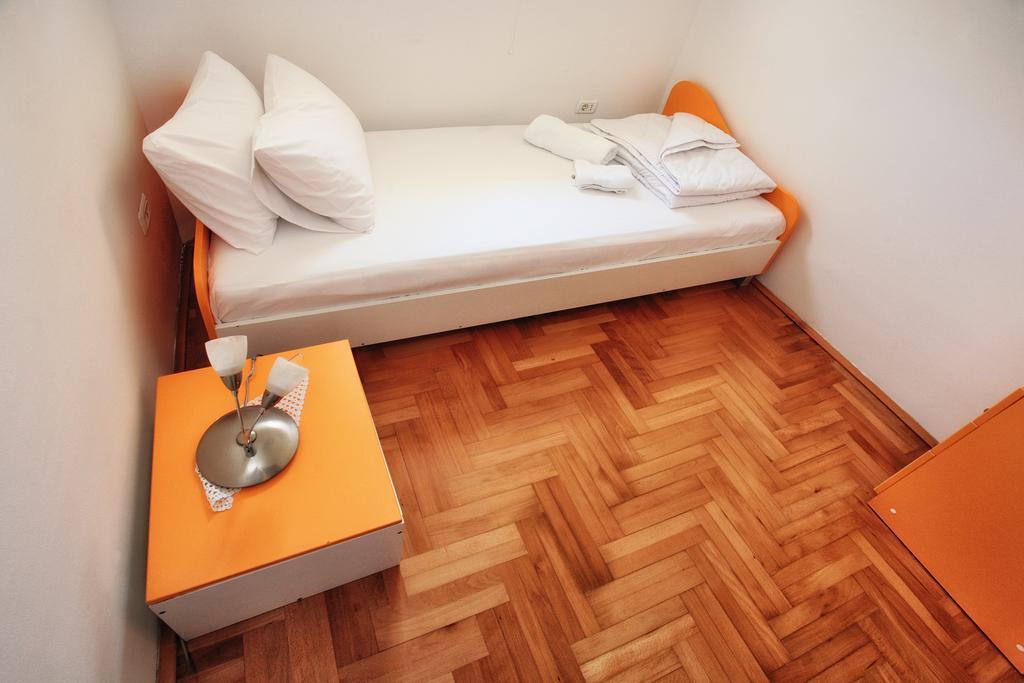 Apartments Villa Happy Mrcevac Exteriör bild